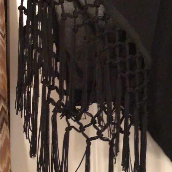 Black shirt - Picture 2 of 2